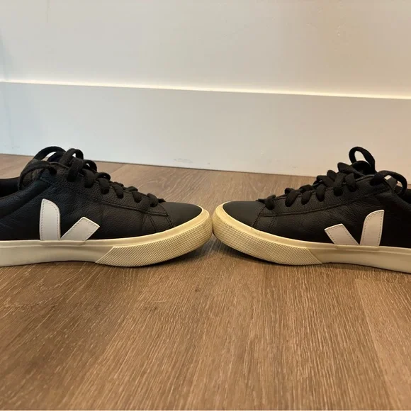 Veja Black and Cream Campo sneakers - Picture 6 of 7